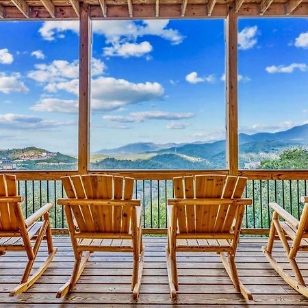 Mansion In The Sky Cabin جاتلينبرج المظهر الخارجي الصورة