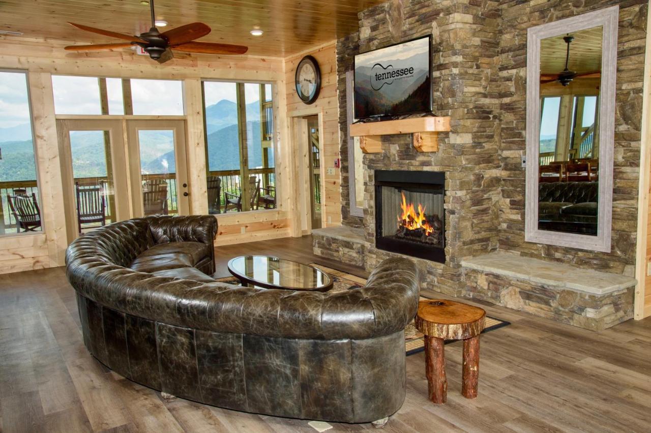 Mansion In The Sky Cabin جاتلينبرج المظهر الخارجي الصورة