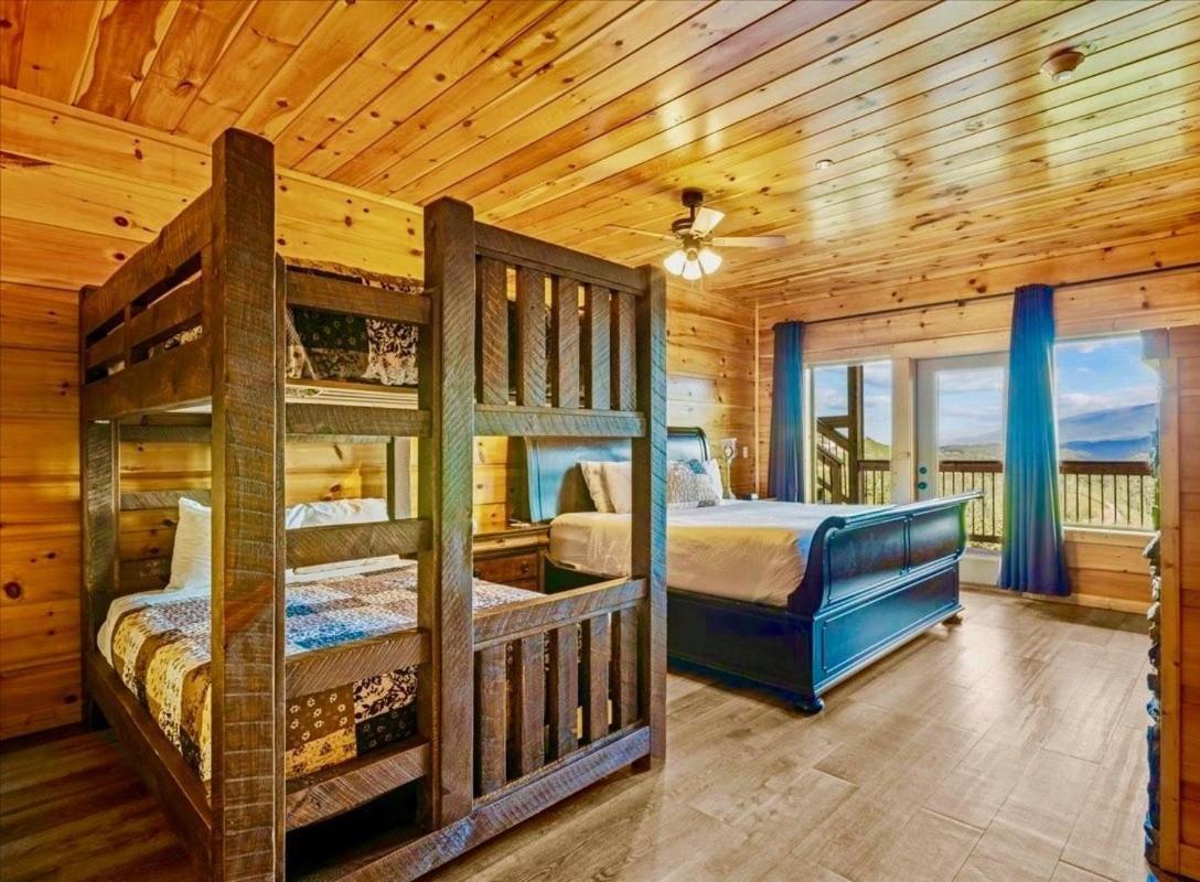 Mansion In The Sky Cabin جاتلينبرج المظهر الخارجي الصورة
