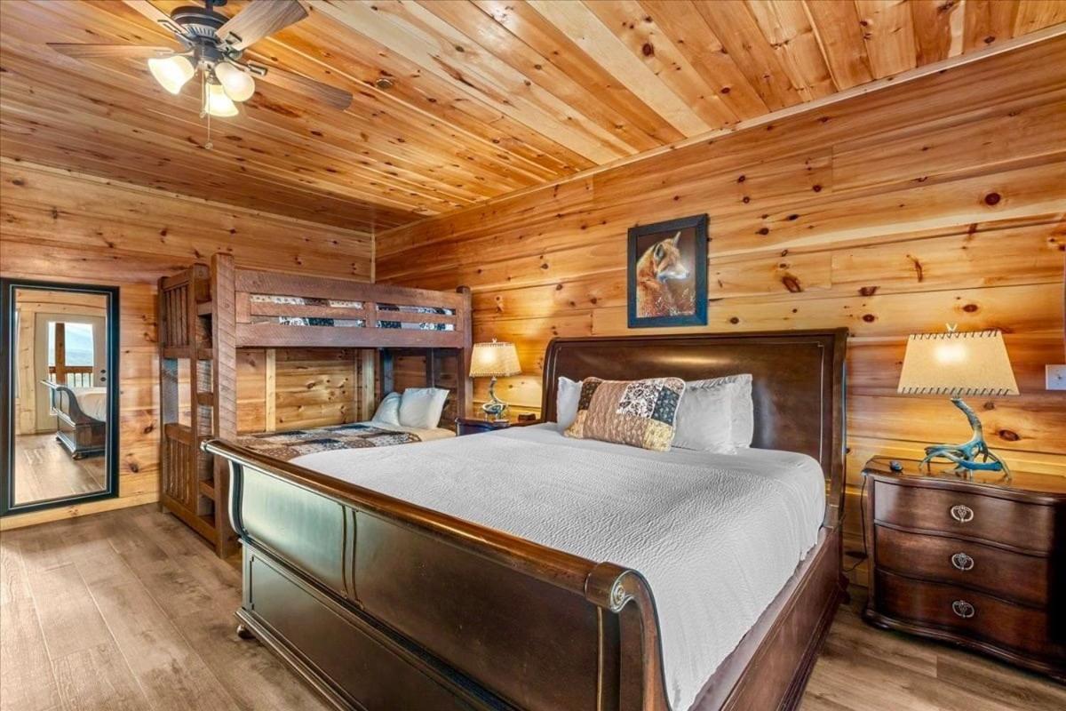 Mansion In The Sky Cabin جاتلينبرج المظهر الخارجي الصورة